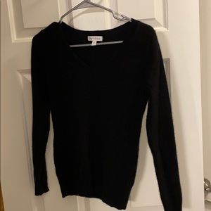 Cashmere v-neck sweater